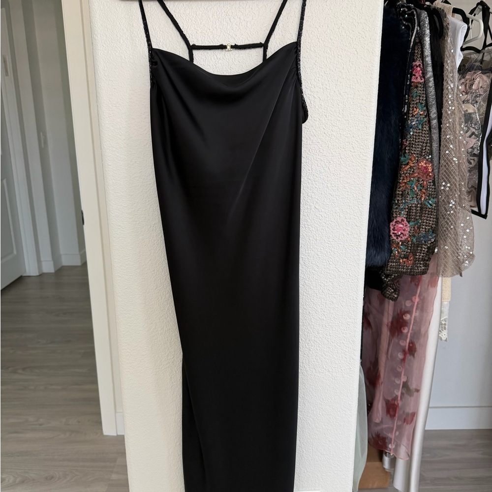 House of Harlow 1960 Black Midi Dress